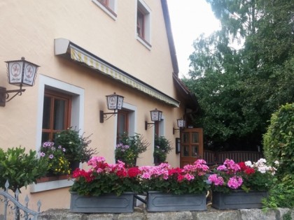 照片: Riedel&amp;#039;s Cafe-Stuberl